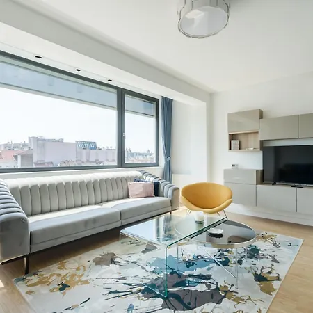 Imperial Basilika And Castle View Free Parking Upon Reservation *