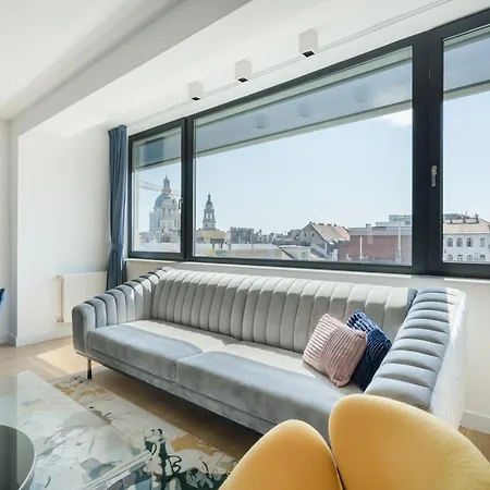 Imperial Basilika And Castle View Free Parking Upon Reservation * Budapest