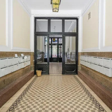 Imperial Basilika And Castle View Free Parking Upon Reservation Apartamento Budapeste