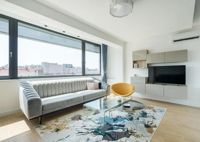 Imperial Basilika And Castle View Free Parking Upon Reservation *