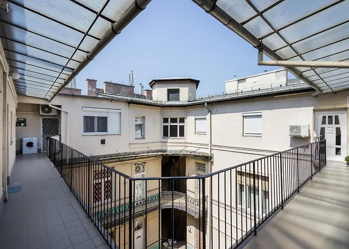 Apartment Imperial Basilika And Castle View Free Parking Upon Reservation
